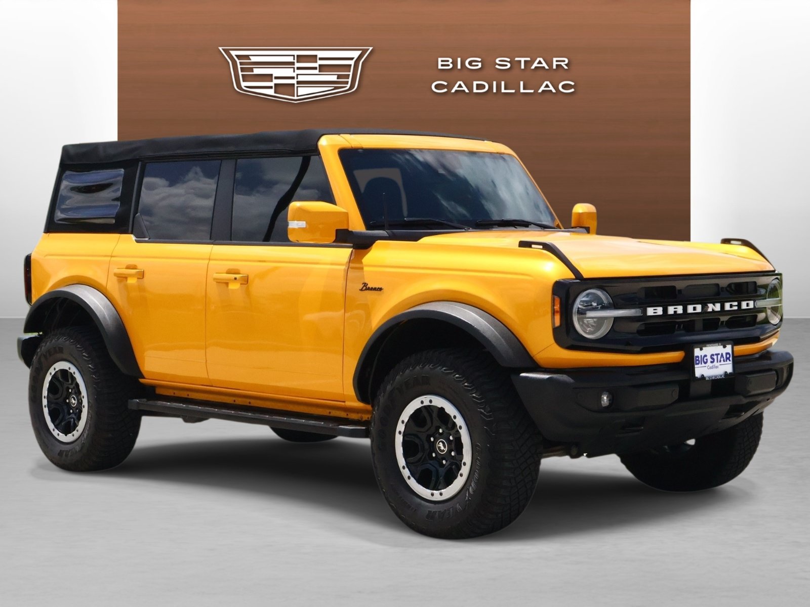 Used 2022 Ford Bronco Outer Banks w/ Sasquatch Package AWD/4WD image 7