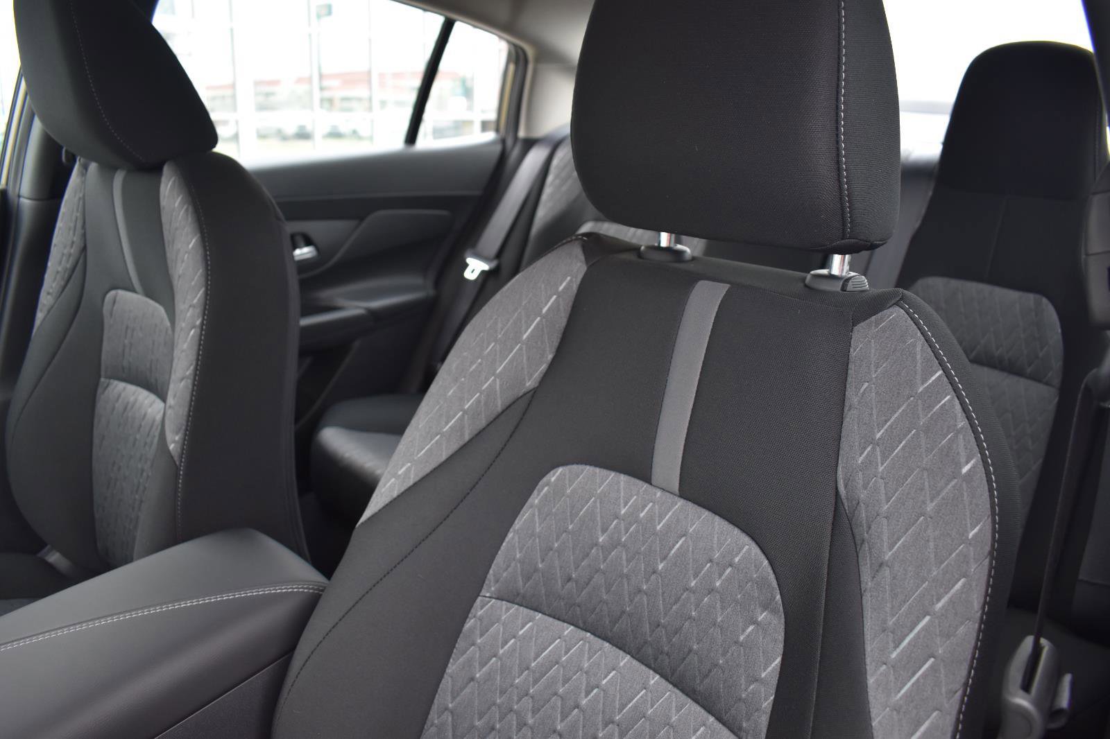 Used 2026 Nissan Sentra SV w/ SV Convenience Package FWD image 23
