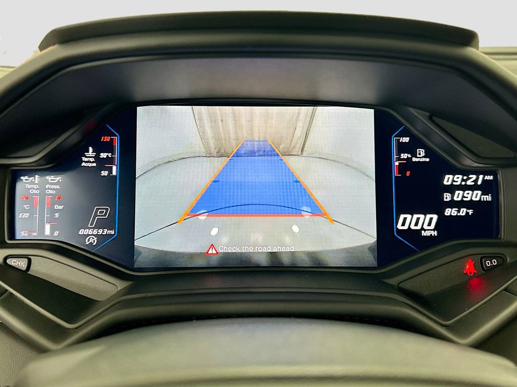 Used 2021 Lamborghini Huracan EVO image 29