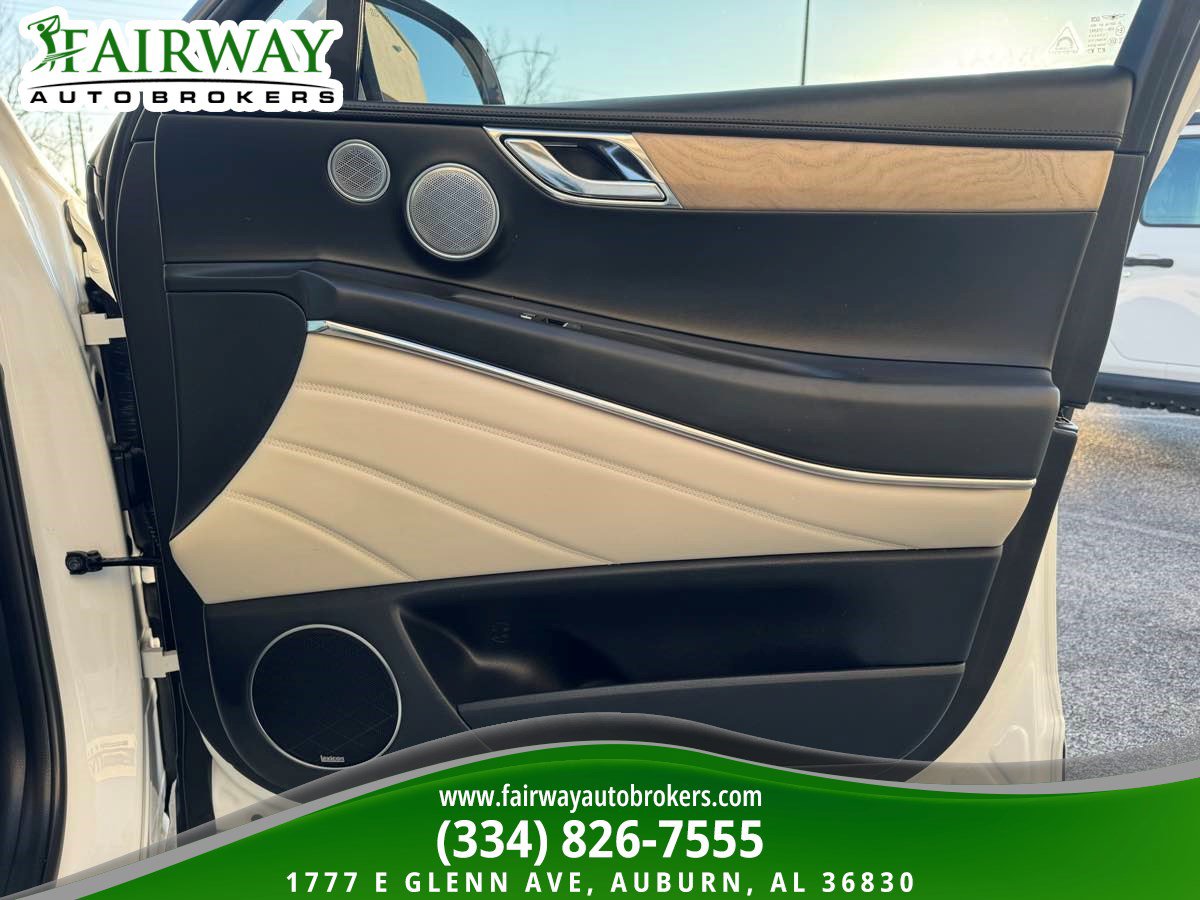 Used 2022 Genesis GV80 2.5T w/ Prestige Package 04 image 32