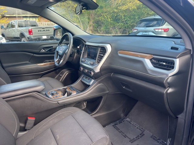 Used 2023 GMC Acadia SLE w/ Driver Convenience Package image 11