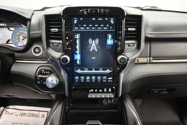 Used 2020 RAM 1500 Limited w/ Black Appearance Package AWD/4WD image 18