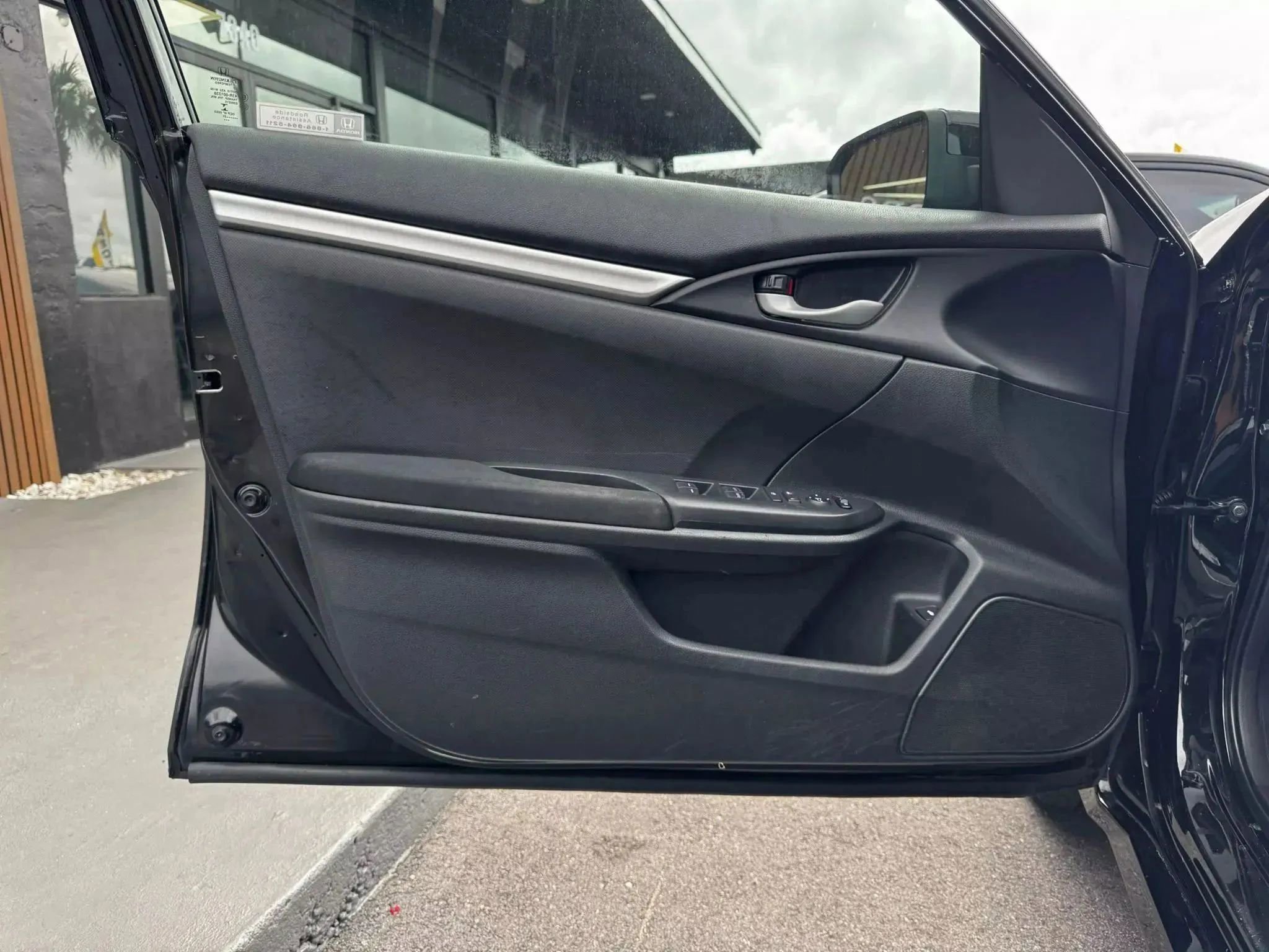 Used 2021 Honda Civic LX image 5