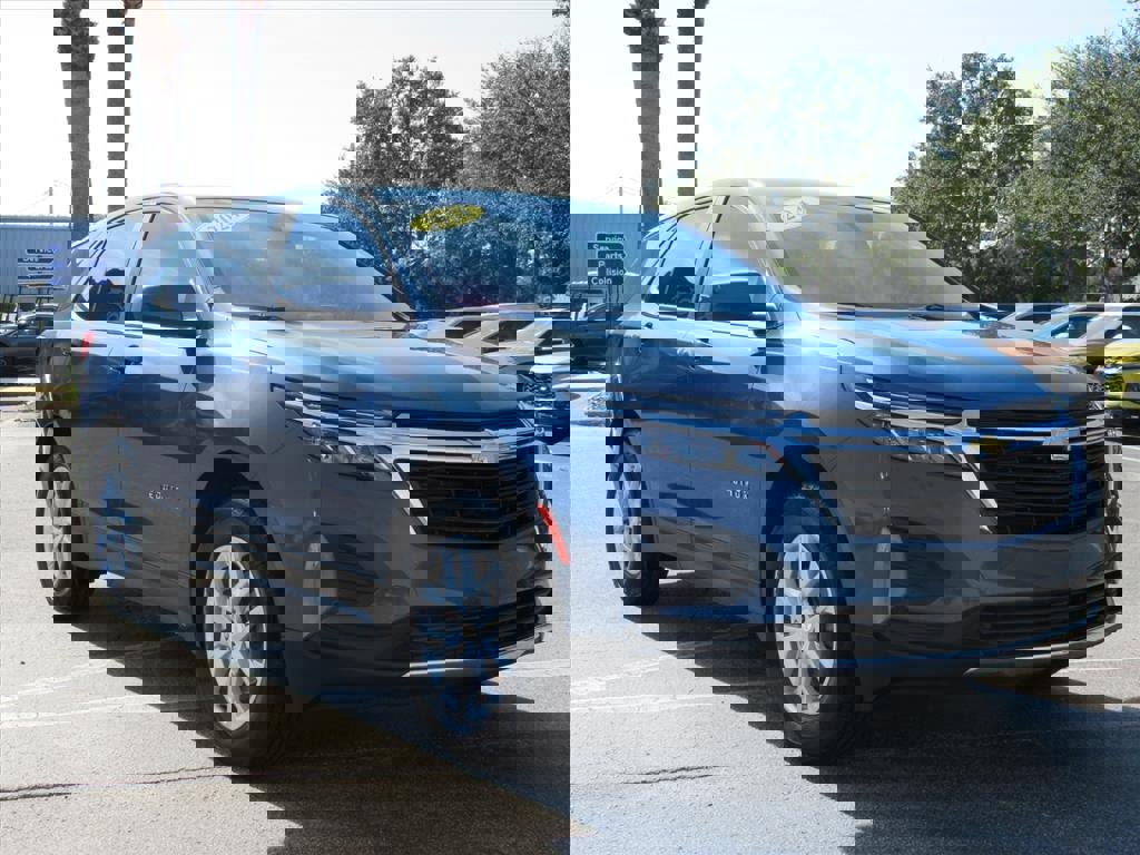 Used 2024 Chevrolet Equinox LT image 4