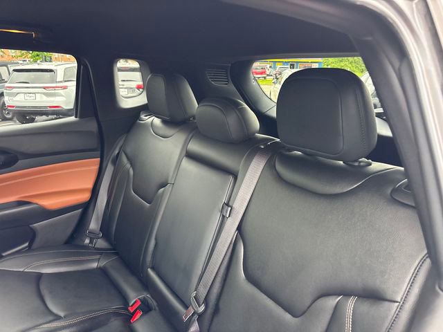 Used 2024 Jeep Compass Limited AWD/4WD image 8