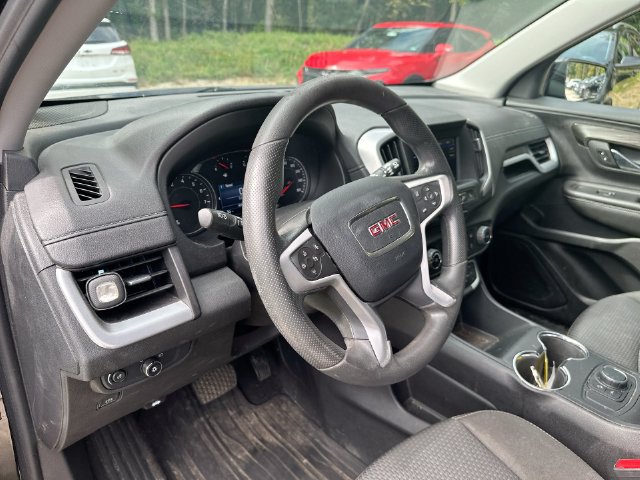 Used 2024 GMC Terrain SLE FWD image 20