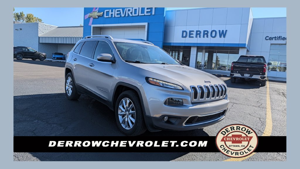Used 2017 Jeep Cherokee Limited w/ Luxury Group AWD/4WD image 1