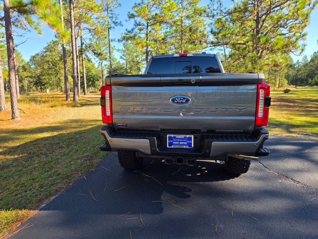 Used 2024 Ford F250 Lariat w/ Lariat Ultimate Package AWD/4WD image 4