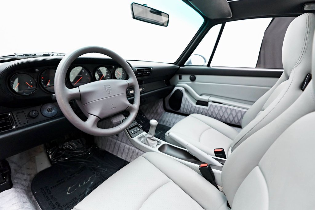 Used 1996 Porsche 911 Turbo image 2