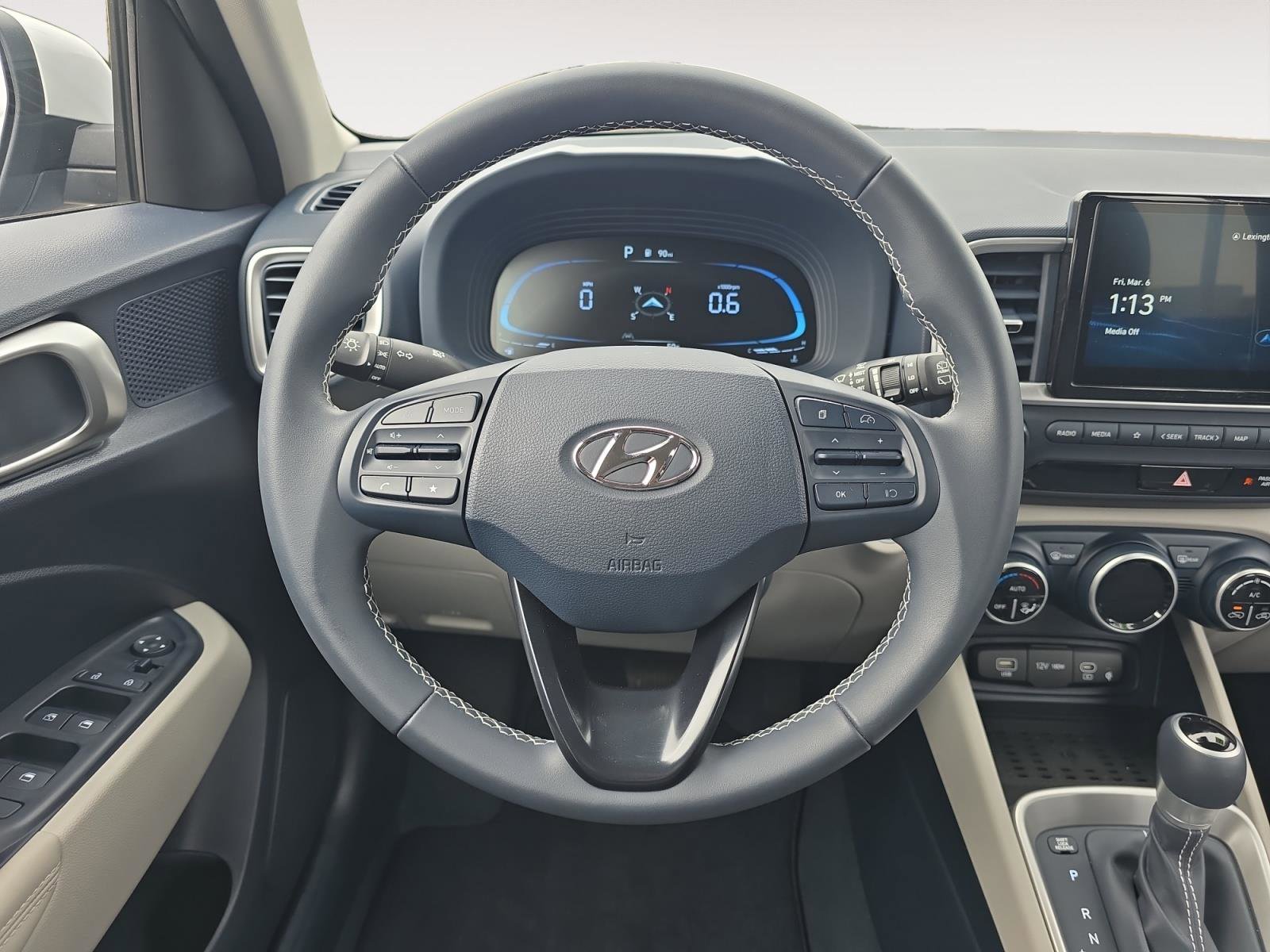 Certified 2025 Hyundai Venue Limited image 11