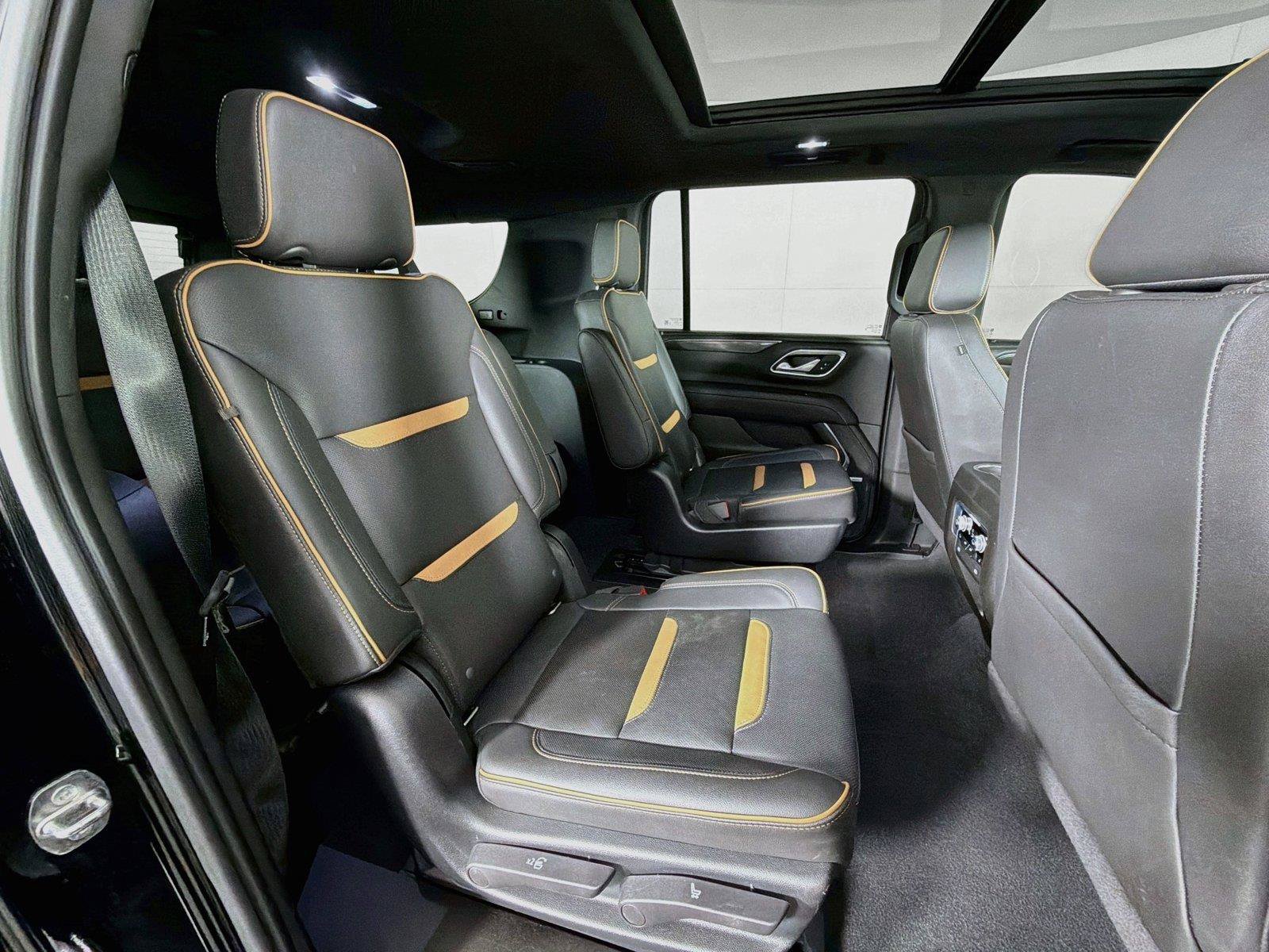 Used 2022 GMC Yukon XL AT4 AWD/4WD image 30