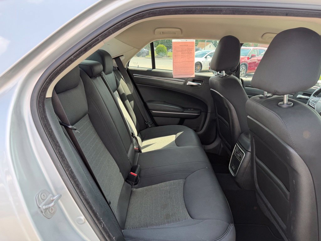 Used 2019 Chrysler 300 Touring w/ Sport Appearance Package AWD/4WD image 33