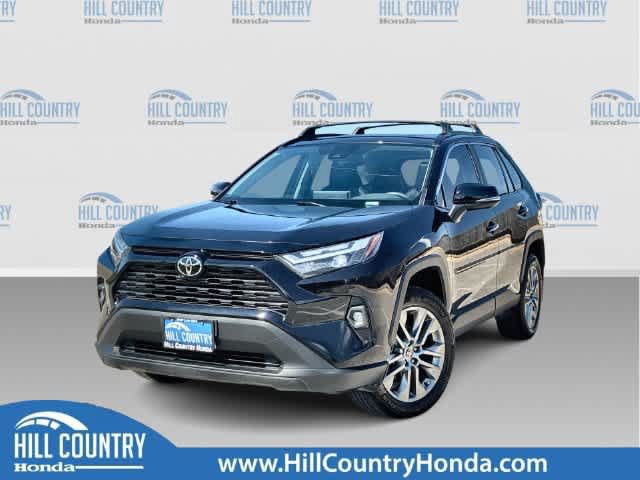 Used 2025 Toyota RAV4 XLE Premium FWD image 1