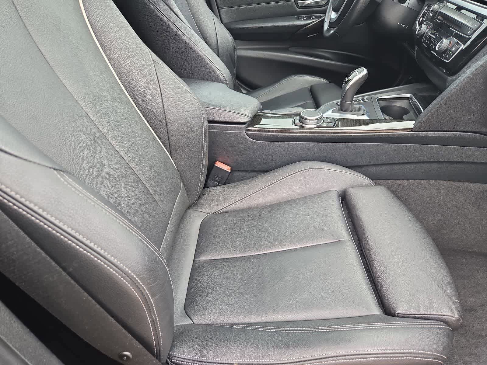 Used 2016 BMW 328i Sedan RWD image 22
