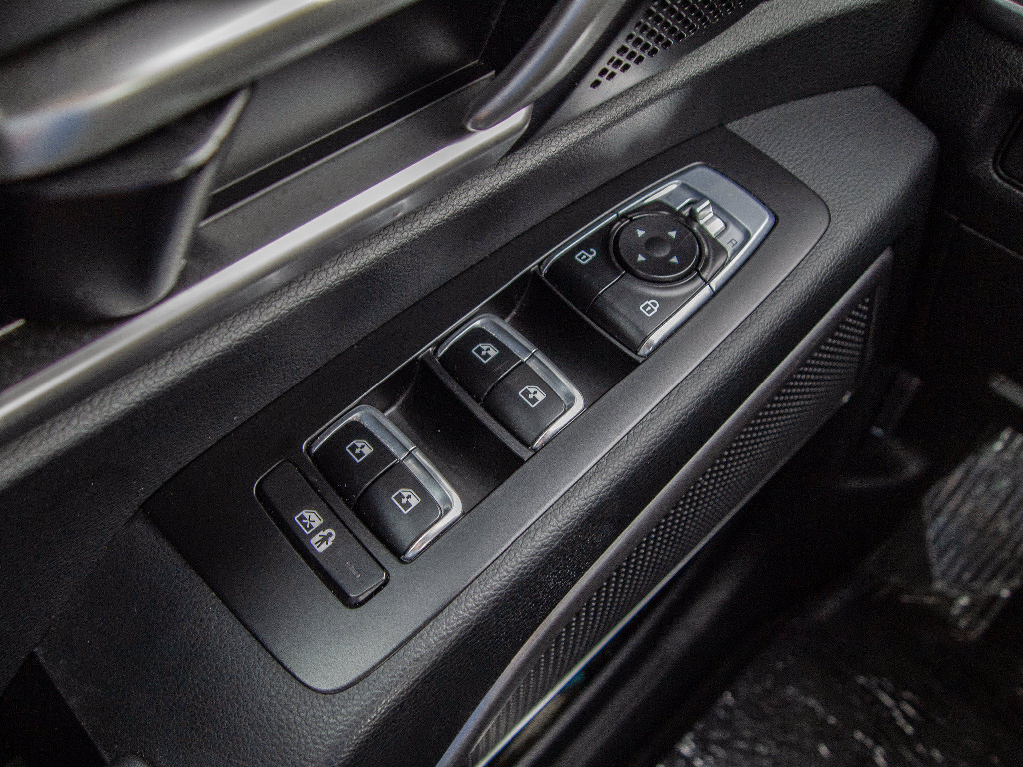 Used 2025 Kia Telluride S AWD/4WD image 12
