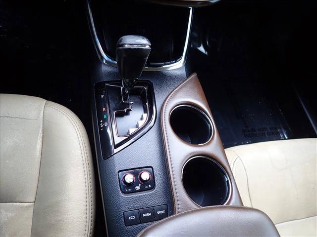 Used 2015 Toyota Avalon XLE Touring FWD image 19