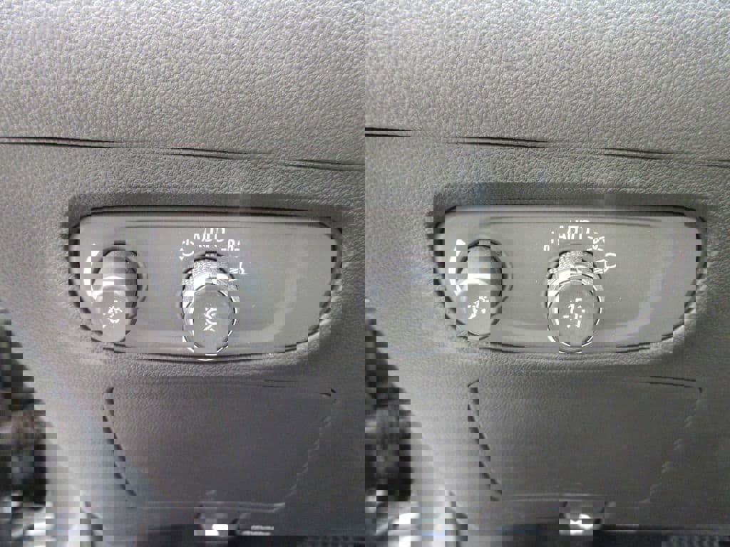 Certified 2024 Buick Encore GX Sport Touring w/ Comfort Package image 24