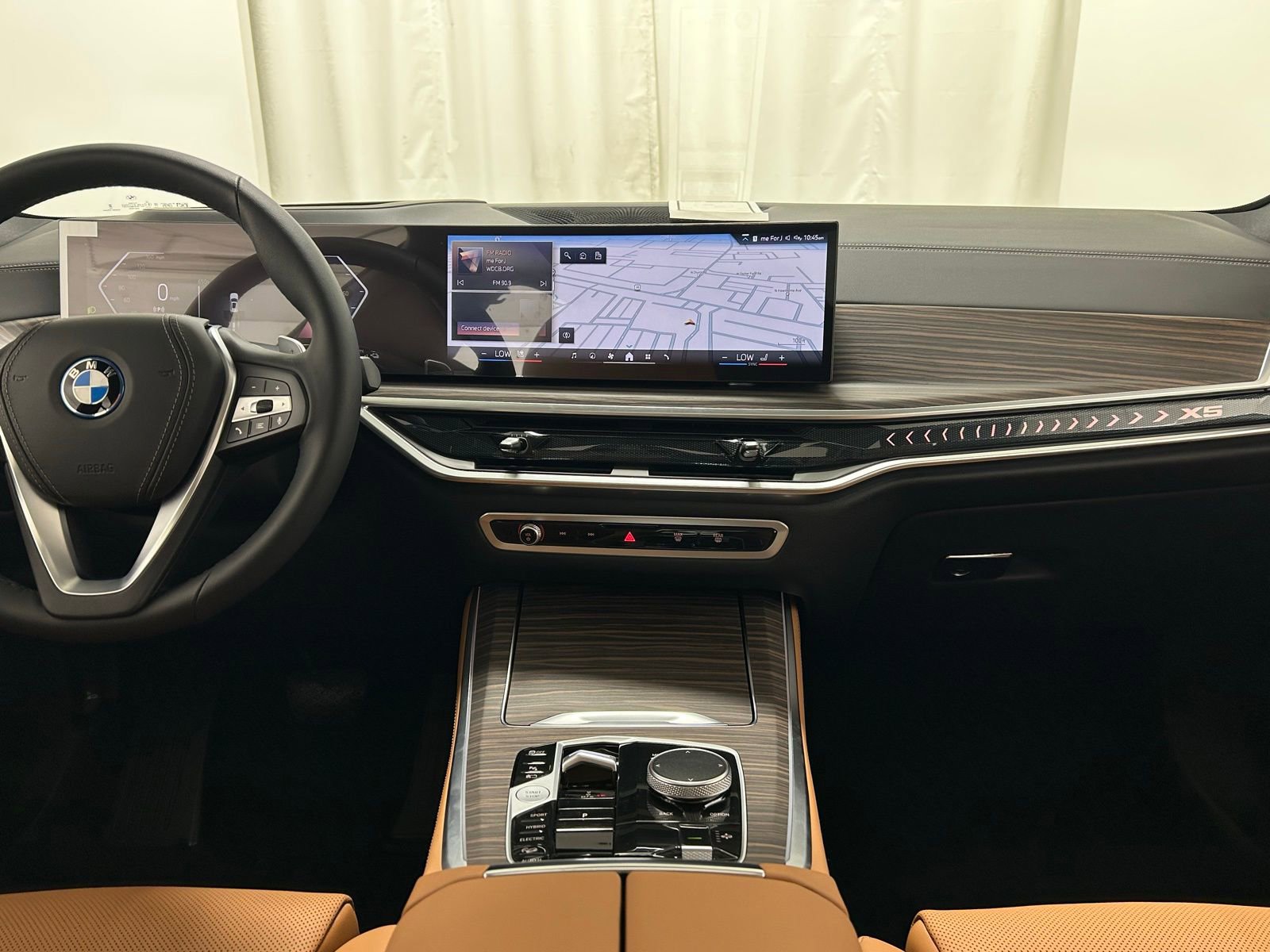 Used 2026 BMW X5 xDrive50e w/ Premium Package image 9