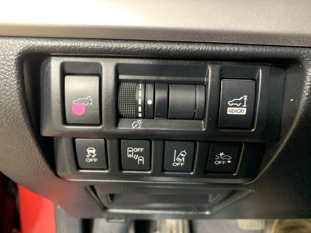 Used 2018 Subaru Outback 2.5i Limited AWD/4WD image 17