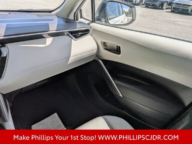 Used 2024 Toyota Corolla Cross L FWD image 14