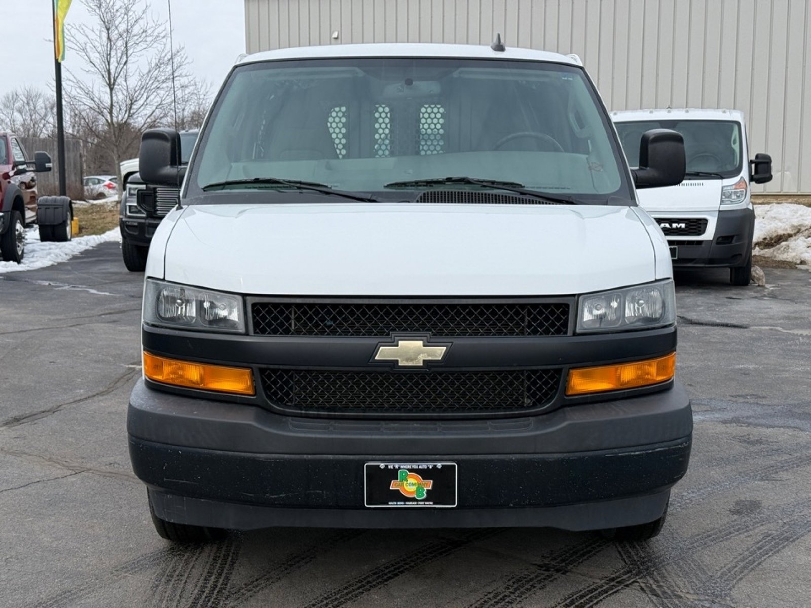 Used 2018 Chevrolet Express 2500 w/ Driver Convenience Package image 3