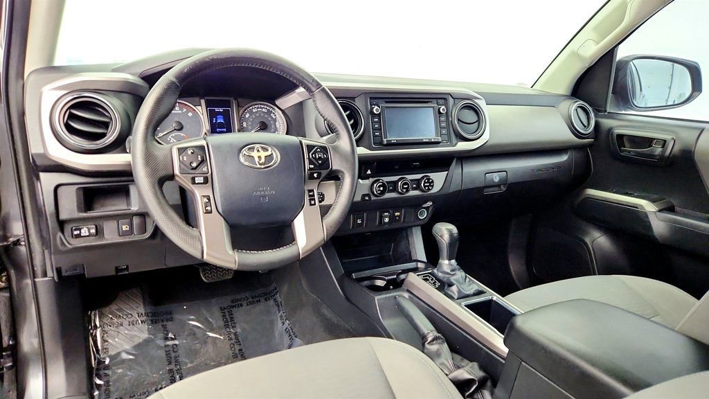 Used 2018 Toyota Tacoma SR5 image 12