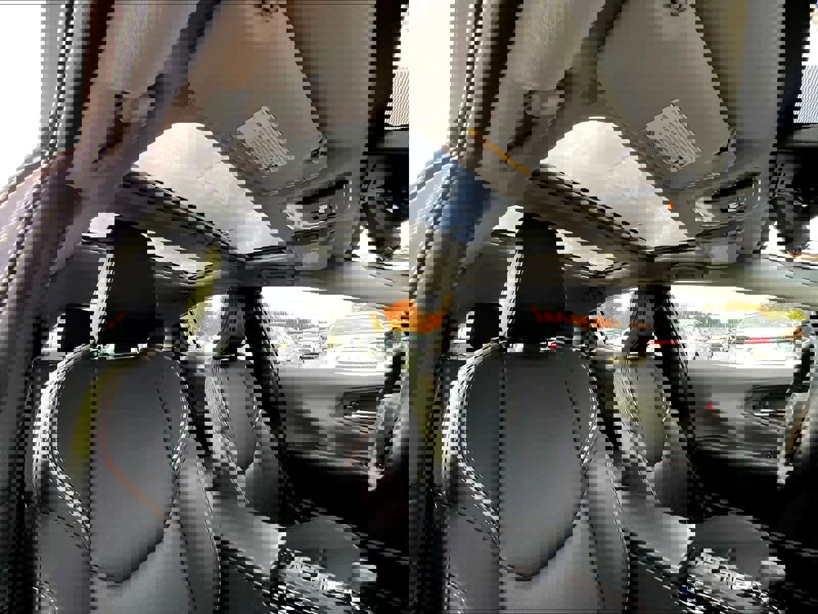 Used 2024 Toyota Prius Limited image 22