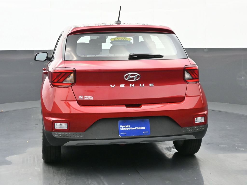 Certified 2025 Hyundai Venue SE image 5