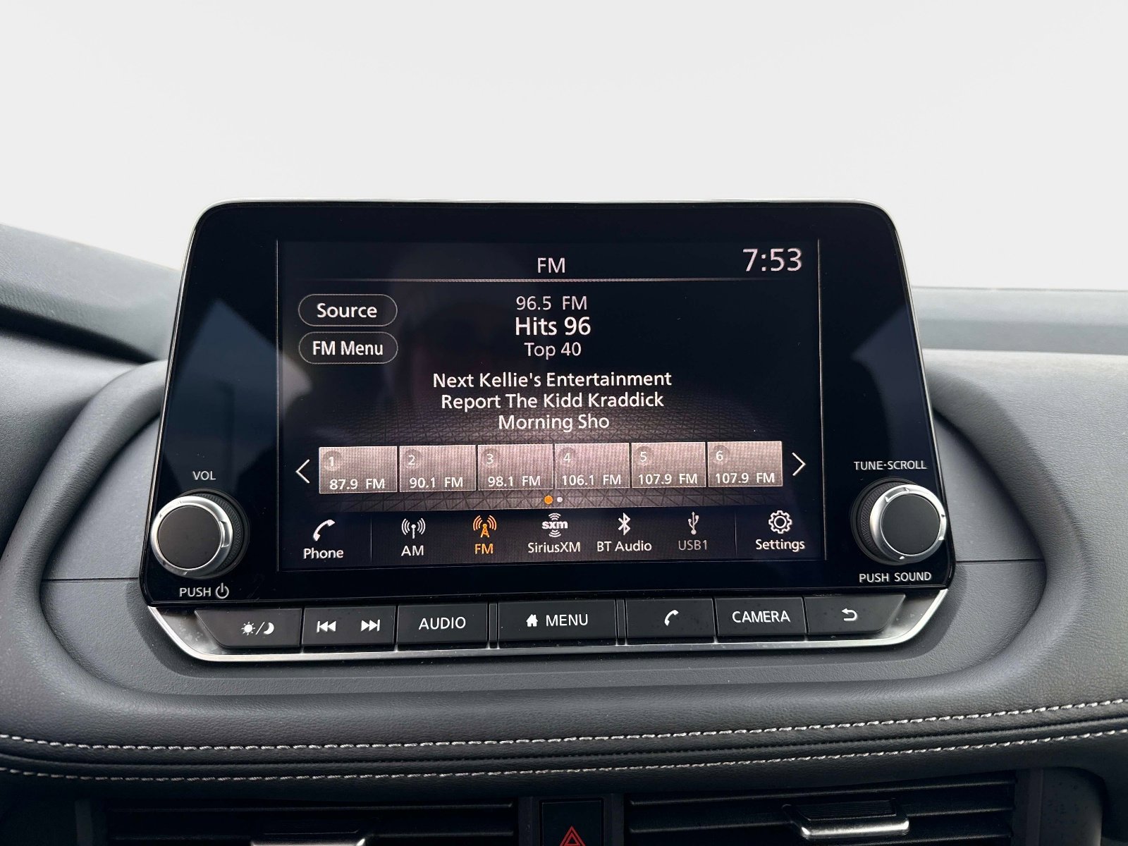 Used 2026 Nissan Rogue SV image 24