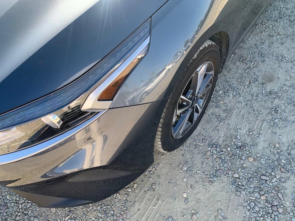 Certified 2023 Kia Forte LXS FWD image 2