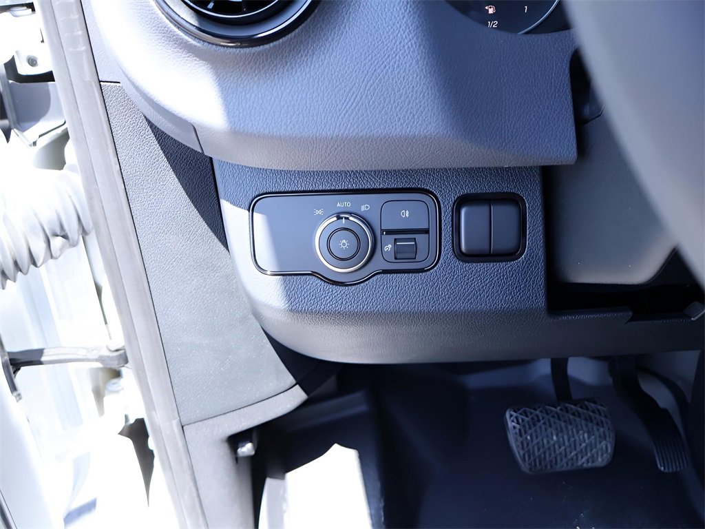 Used 2024 Mercedes-Benz Sprinter 3500 image 45