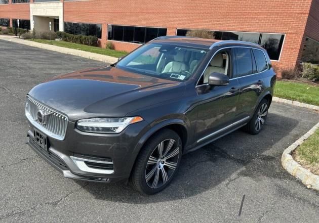 Used 2023 Volvo XC90 B6 Ultimate w/ Protection Package Premier image 1