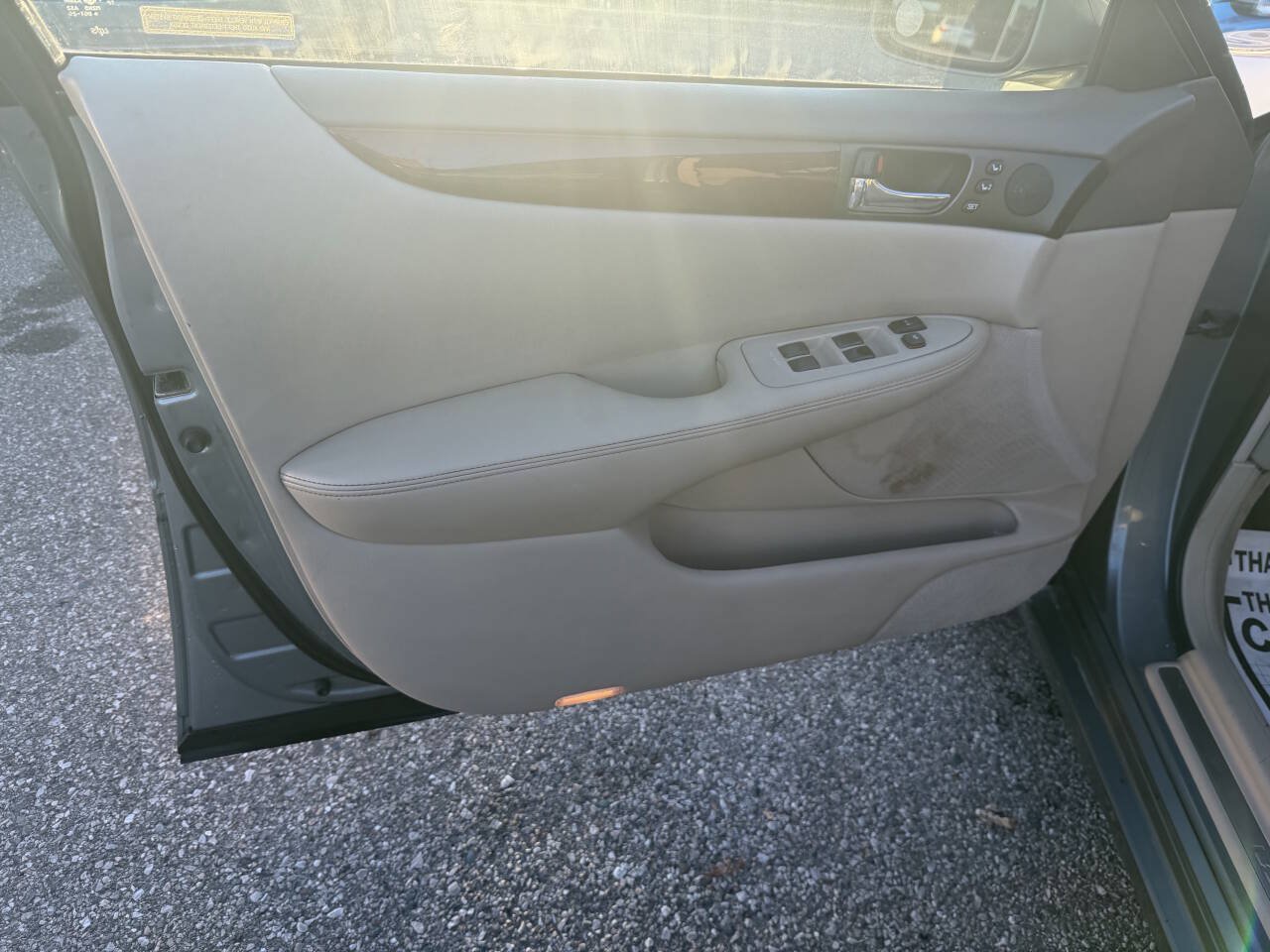 Used 2002 Lexus ES 330 FWD image 14