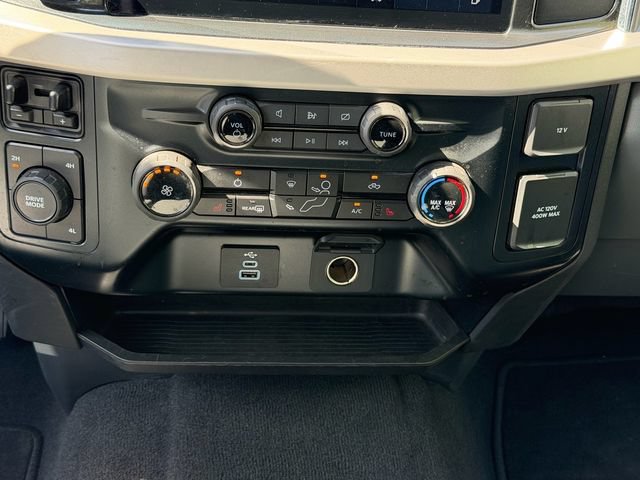 Used 2023 Ford F250 XLT w/ Black Appearance Package AWD/4WD image 17