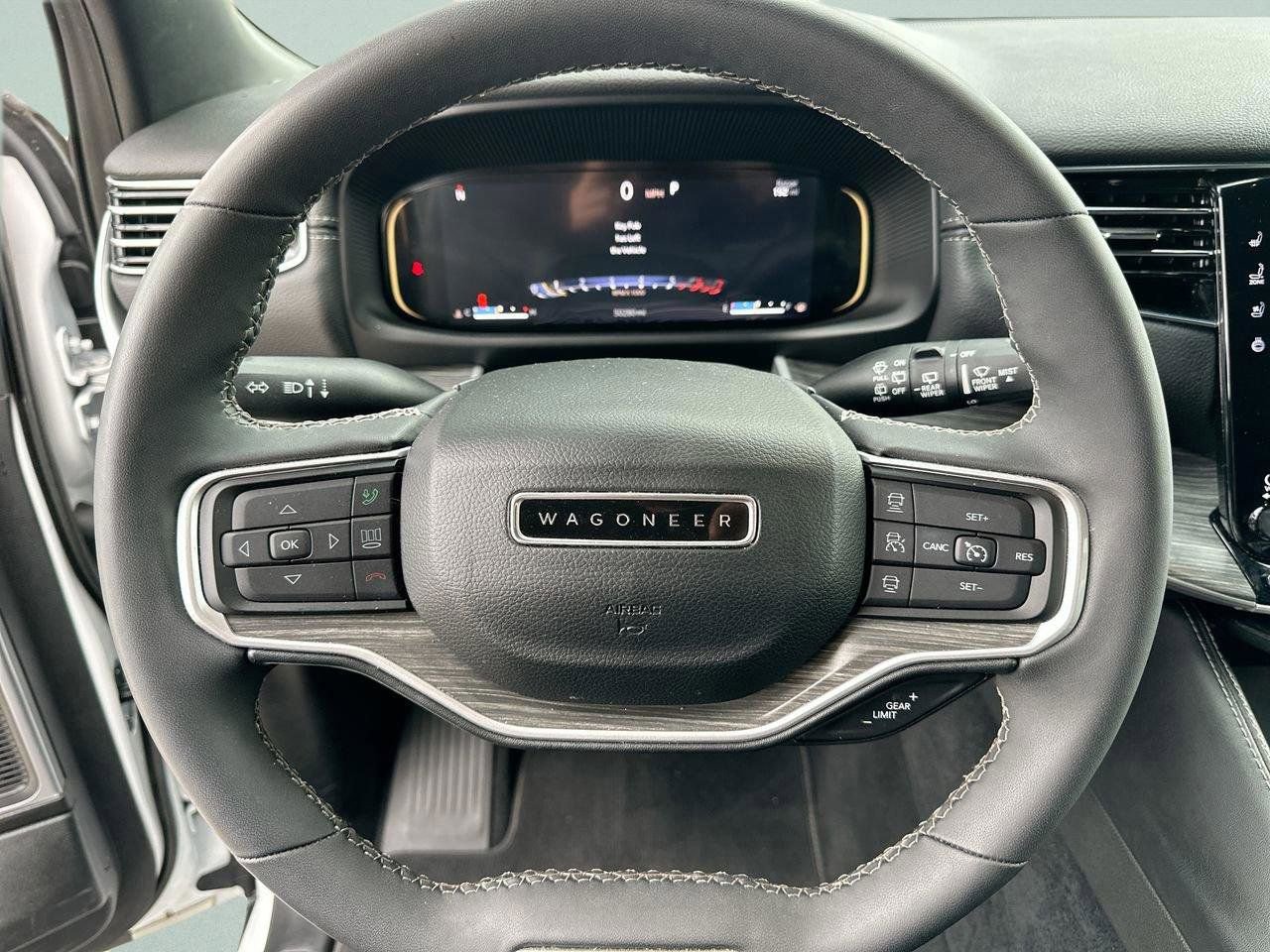 Used 2023 Jeep Wagoneer Series III w/ Preferred Equipment Group image 29