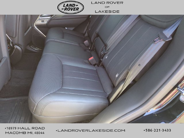 Certified 2025 Land Rover Range Rover SE AWD/4WD image 15