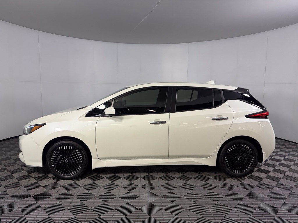 Used 2025 Nissan Leaf SV Plus FWD image 10