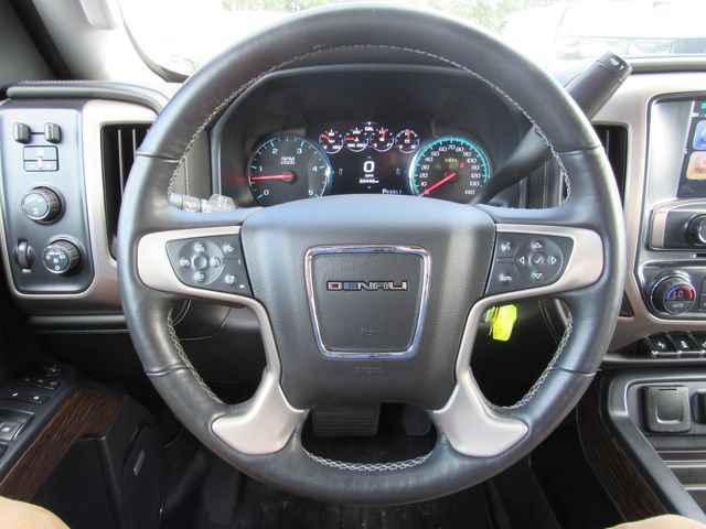 Certified 2018 GMC Sierra 2500 Denali w/ Duramax Plus Package AWD/4WD image 19