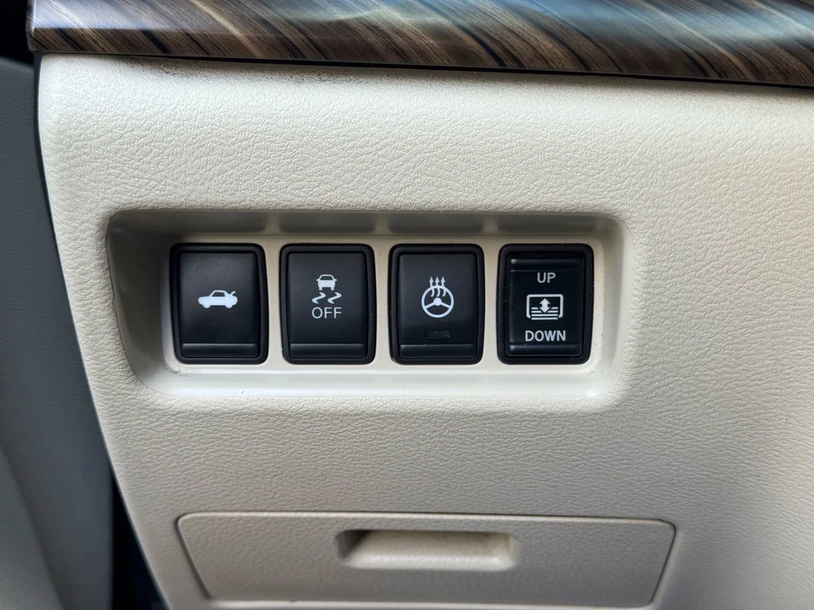 Used 2016 Nissan Maxima Platinum image 27