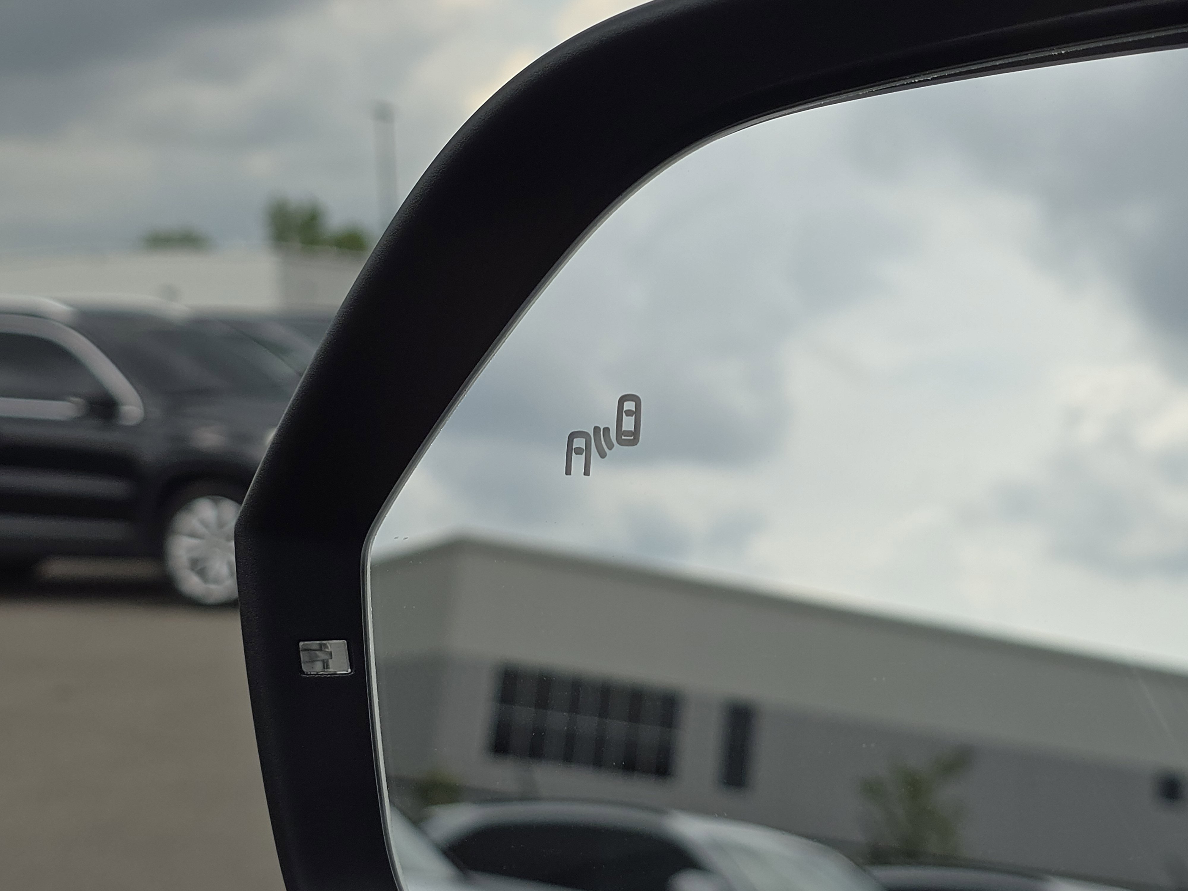 New 2025 Volkswagen Atlas Peak Edition SE image 17