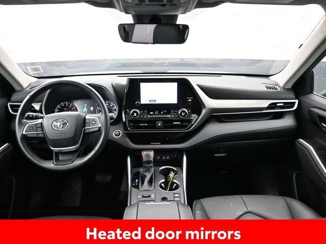 Certified 2024 Toyota Highlander XLE image 14