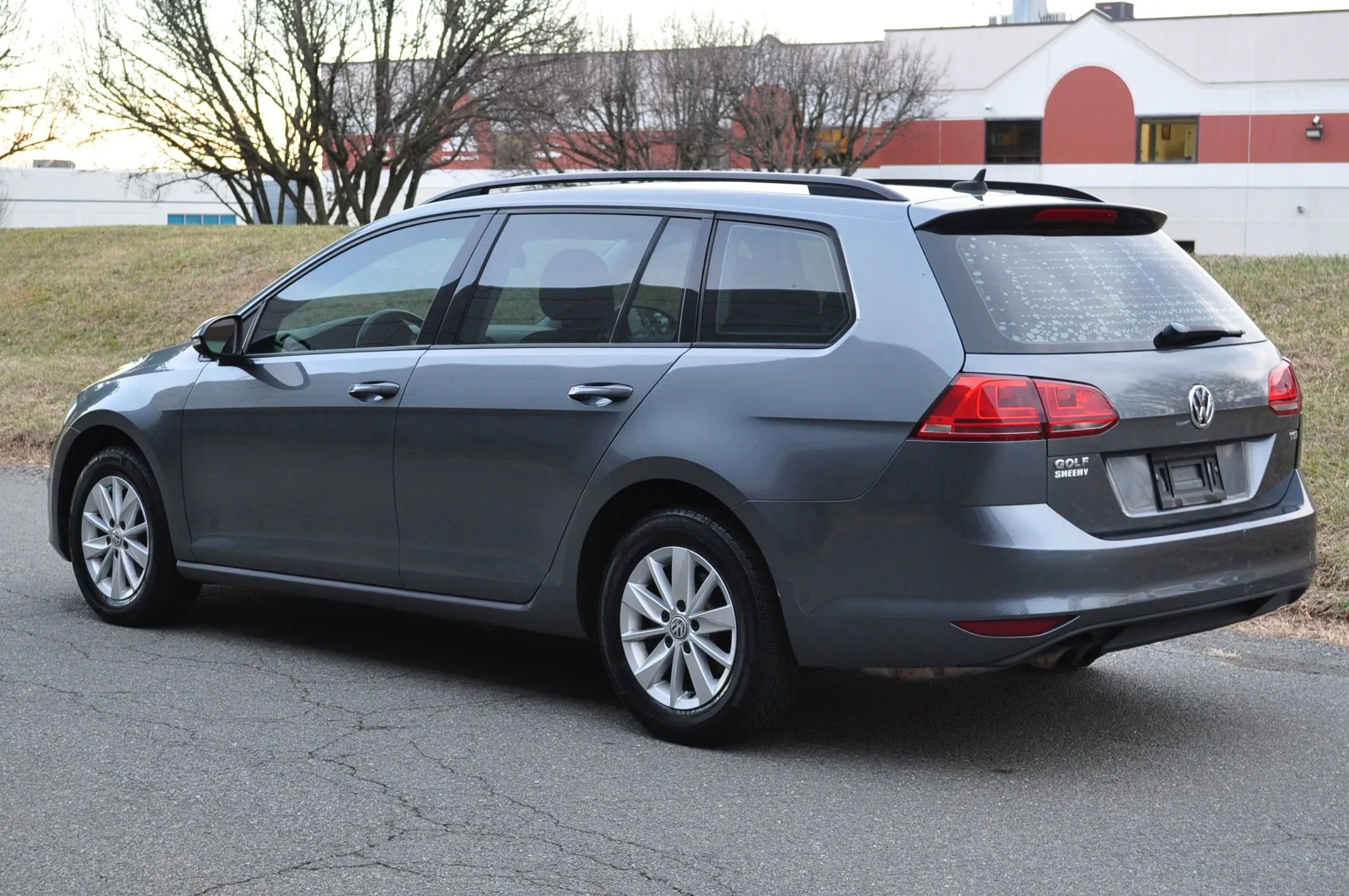 Used 2015 Volkswagen Golf S image 5