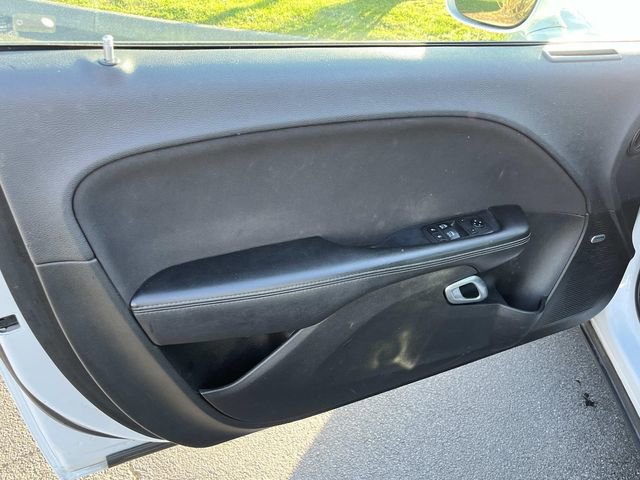 Used 2019 Dodge Challenger SXT w/ Driver Convenience Group image 21