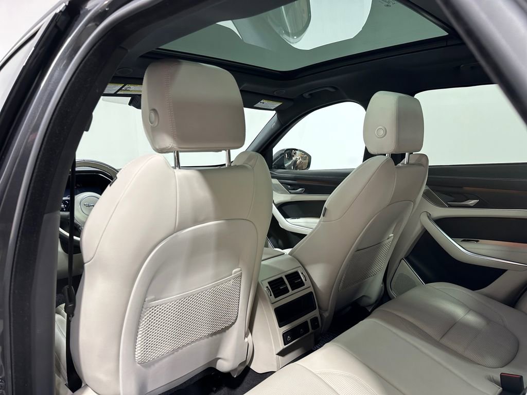 Used 2025 Jaguar F-PACE R-Dynamic S image 25