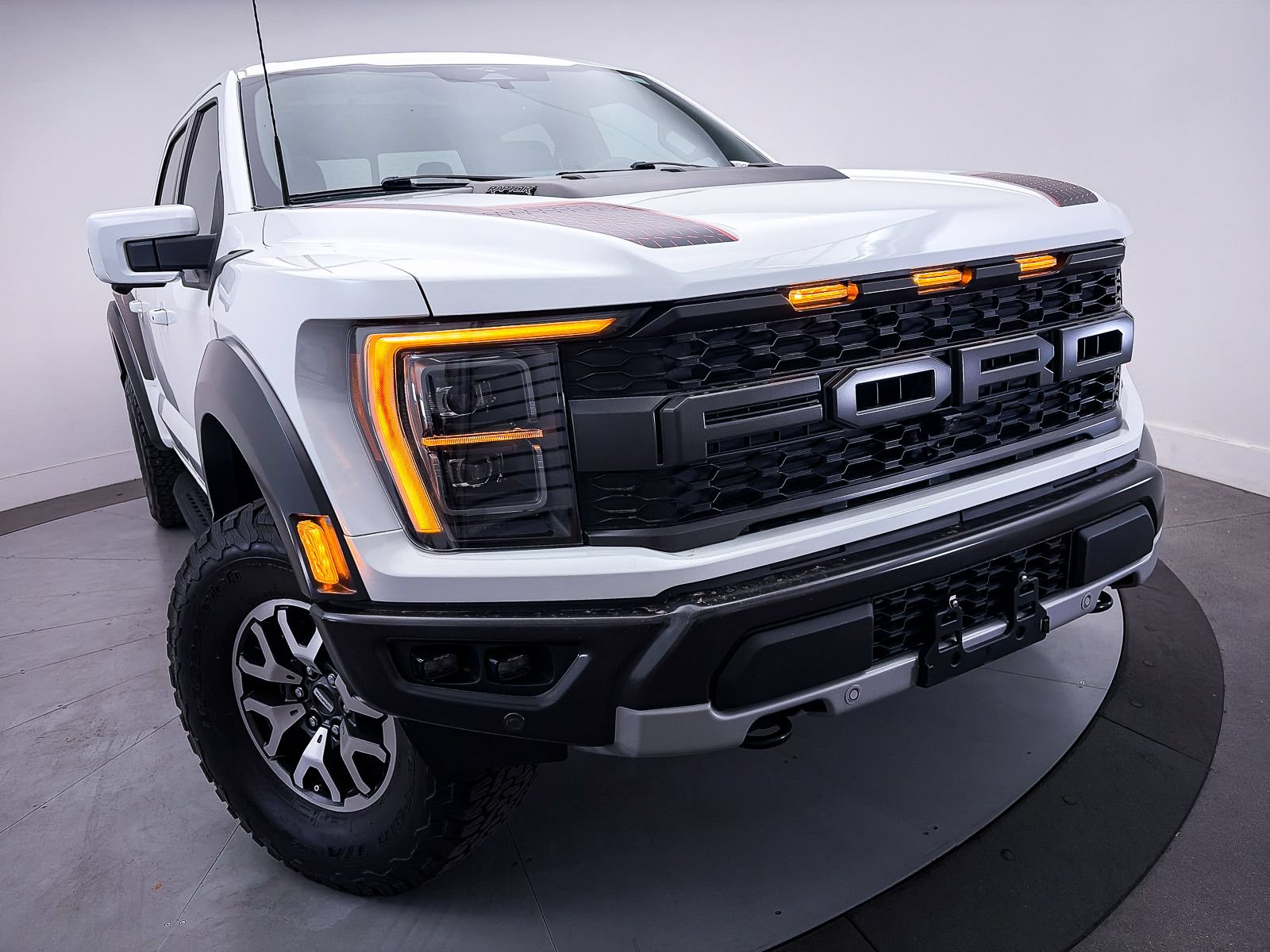 Used 2023 Ford F150 Raptor AWD/4WD image 3