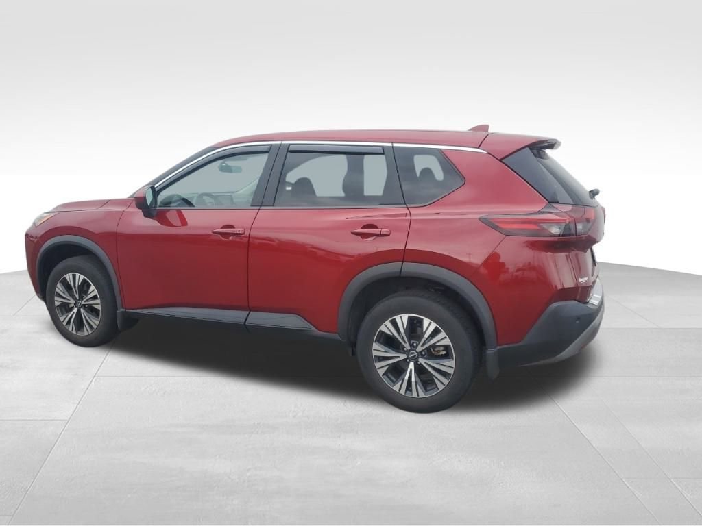 Used 2023 Nissan Rogue SV image 3
