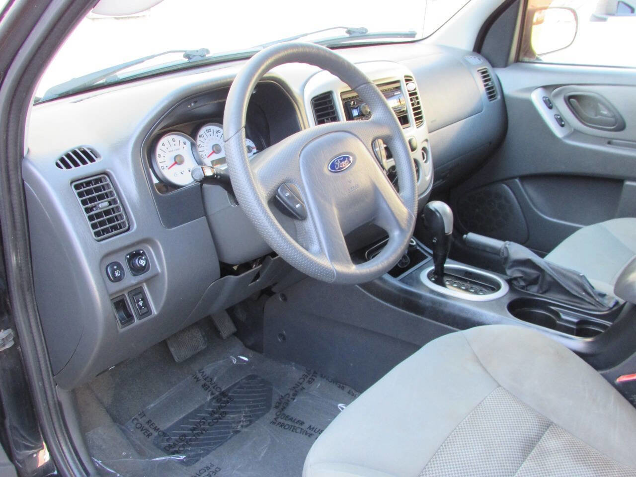 Used 2006 Ford Escape XLT image 10