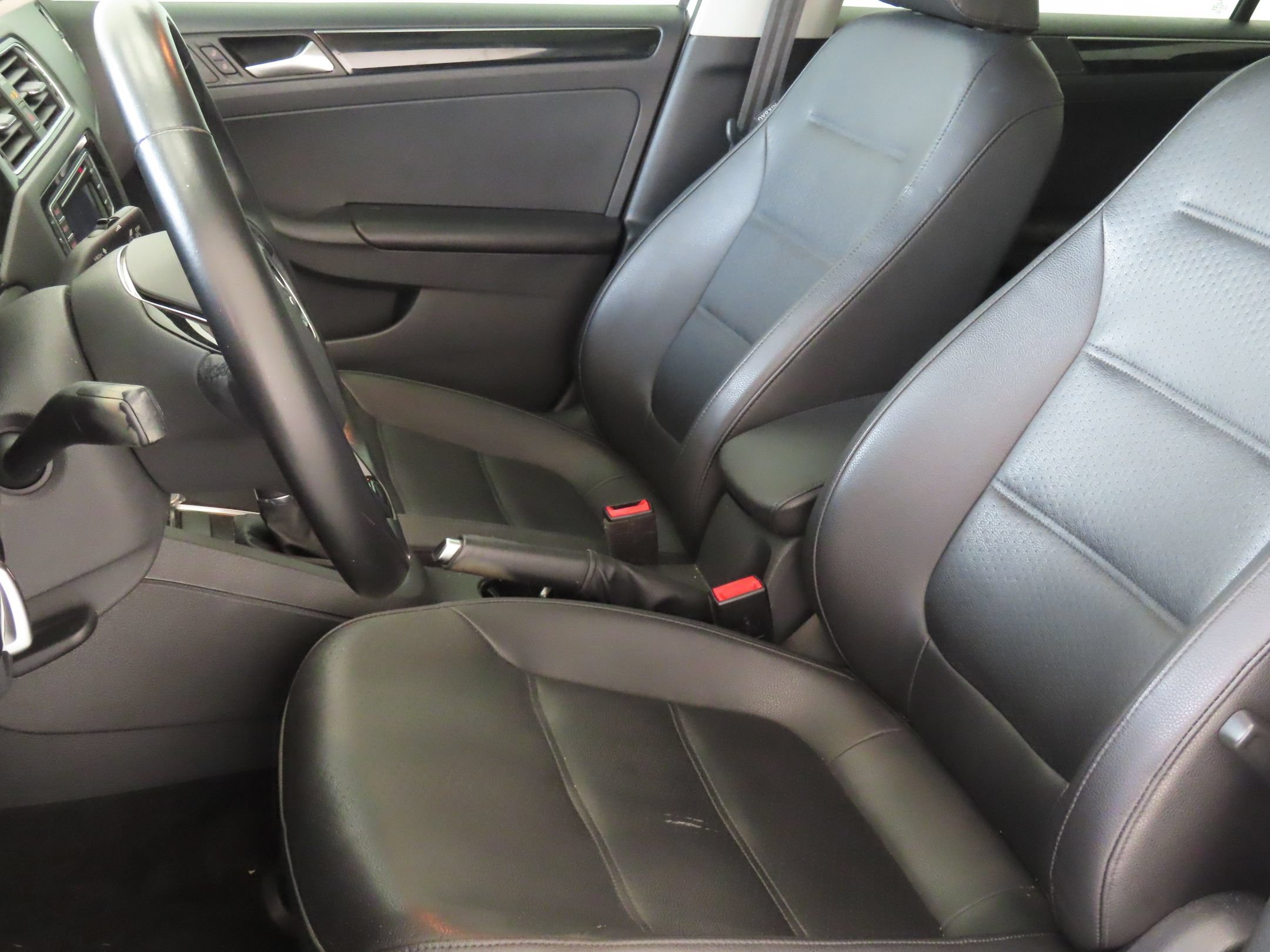 Used 2016 Volkswagen Jetta SEL FWD image 11