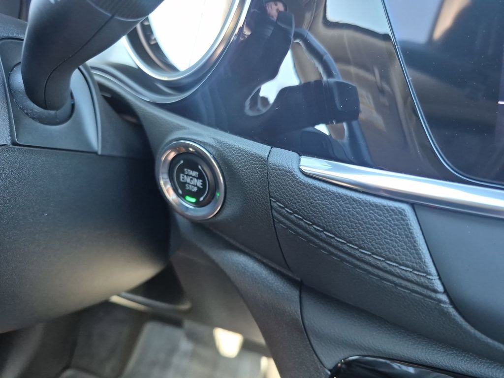 Certified 2022 Buick Encore GX Select w/ Sport Touring Package image 20