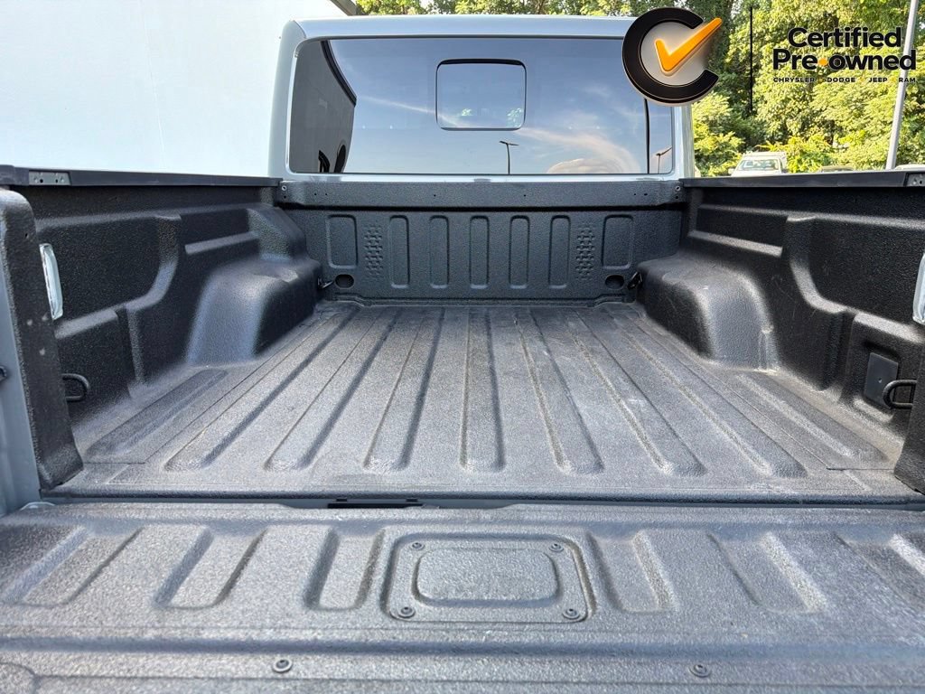 Certified 2022 Jeep Gladiator Overland AWD/4WD image 15